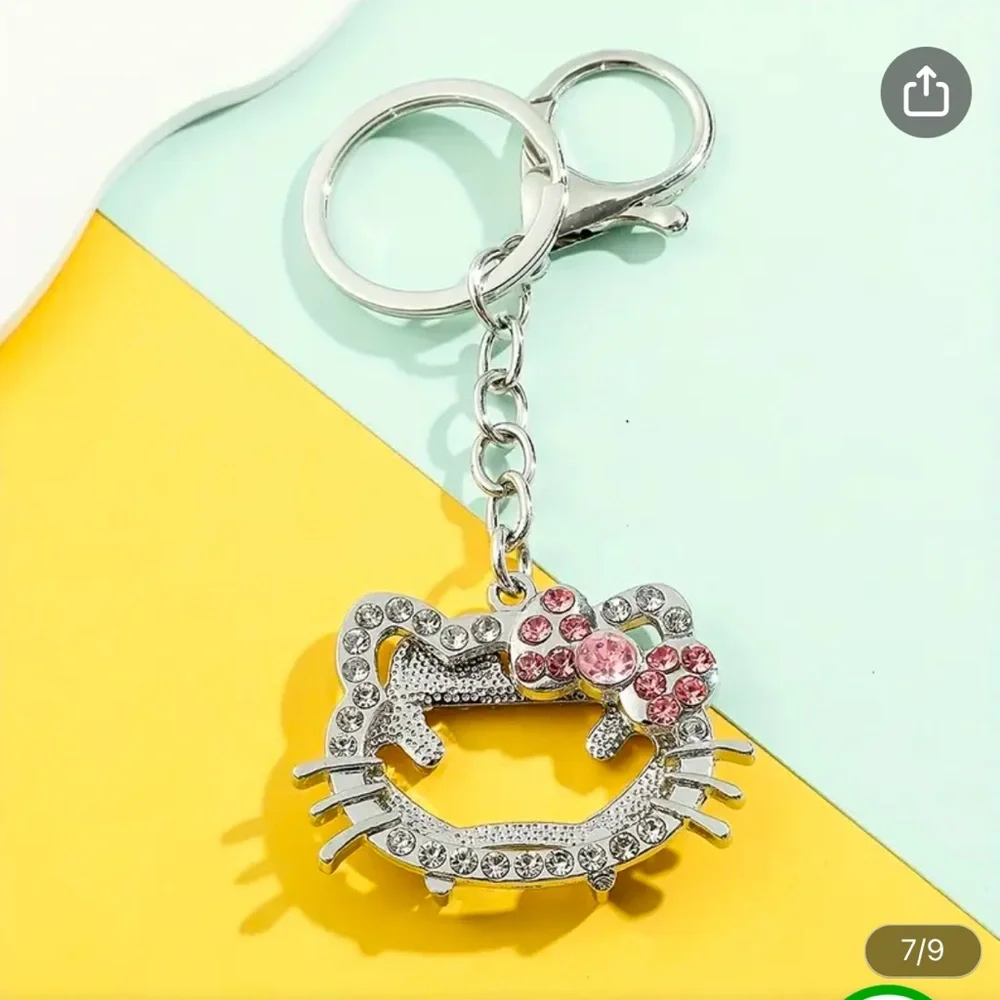 Hello Kitty Rhinestone Keychain - Picture 4 of 5